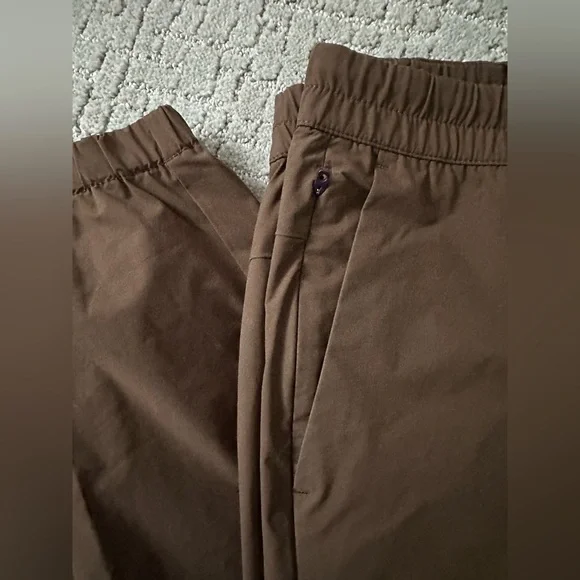 Banana Republic slim motion tech jogger, medium, brown - Picture 6 of 8